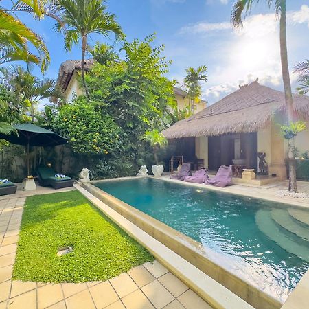 Villa Bugis Kayu Aya Seminyak Экстерьер фото